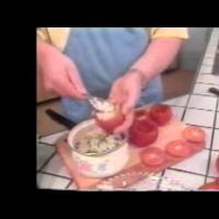 Помидоры фаршированные рисом и зеленым горошком